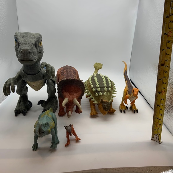 Jurassic World Velociraptor Triceratops & More Figurines Set of 6 - Picture 16 of 16